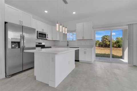 Casa en venta en Rotonda, Florida, 3 dormitorios, 153.85 m2 № 1619252 - foto 11
