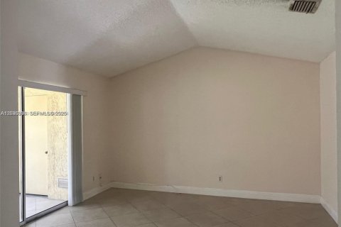 Apartment in Coral Springs, Florida 1 bedroom, 75.81 sq.m. № 2083908 - photo 16