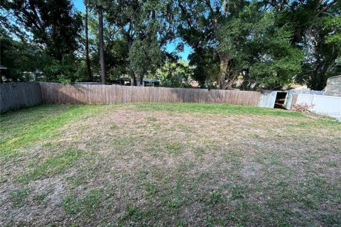 Villa ou maison à vendre à Tampa, Floride: 6 chambres, 215.07 m2 № 2096733 - photo 15