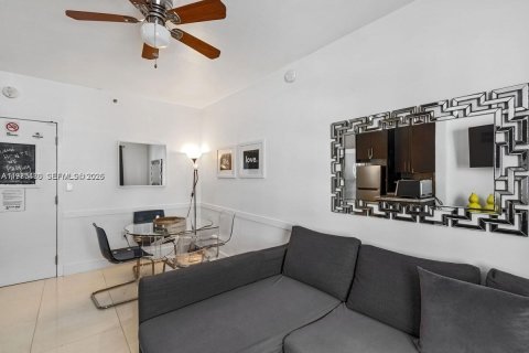 Condo à Miami Beach, Floride, 1 chambre № 2080009