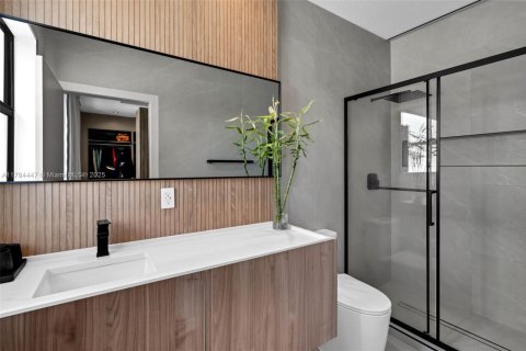 Townhouse in Miami, Florida 3 bedrooms, 128.02 sq.m. № 2017363 - photo 18