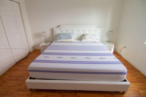 Apartamento en alquiler en Miami Beach, Florida, 1 dormitorio, 51.1 m2 № 1934221 - foto 9