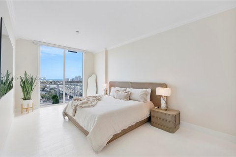 Condo in Fort Lauderdale, Florida, 2 bedrooms  № 2030140 - photo 16