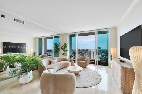 Condo in Fort Lauderdale, Florida, 2 bedrooms  № 2030140 - photo 5
