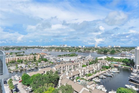 Condo in Fort Lauderdale, Florida, 2 bedrooms  № 2030140 - photo 11