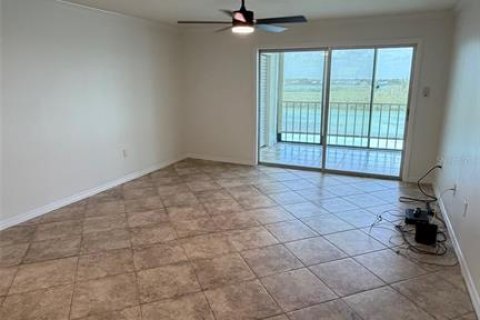 Condo in Sarasota, Florida, 2 bedrooms  № 2238778 - photo 6