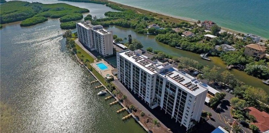 Condo in Sarasota, Florida, 2 bedrooms  № 2238778