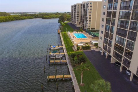 Condo in Sarasota, Florida, 2 bedrooms  № 2238778 - photo 30