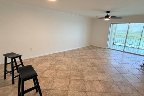 Condo in Sarasota, Florida, 2 bedrooms  № 2238778 - photo 12