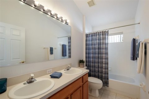 Casa en venta en Lakewood Ranch, Florida, 3 dormitorios, 188.96 m2 № 2430815 - foto 24