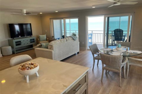 Condominio en alquiler en Saint Pete Beach, Florida, 2 dormitorios, 124.49 m2 № 1615344 - foto 10