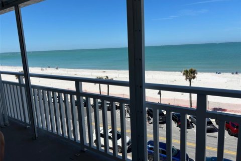Condominio en alquiler en Saint Pete Beach, Florida, 2 dormitorios, 124.49 m2 № 1615344 - foto 23