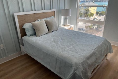 Condominio en alquiler en Saint Pete Beach, Florida, 2 dormitorios, 124.49 m2 № 1615344 - foto 18