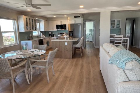 Condominio en alquiler en Saint Pete Beach, Florida, 2 dormitorios, 124.49 m2 № 1615344 - foto 4