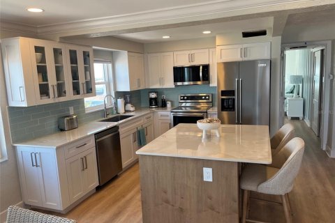 Condominio en alquiler en Saint Pete Beach, Florida, 2 dormitorios, 124.49 m2 № 1615344 - foto 6