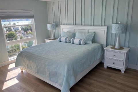 Condominio en alquiler en Saint Pete Beach, Florida, 2 dormitorios, 124.49 m2 № 1615344 - foto 15