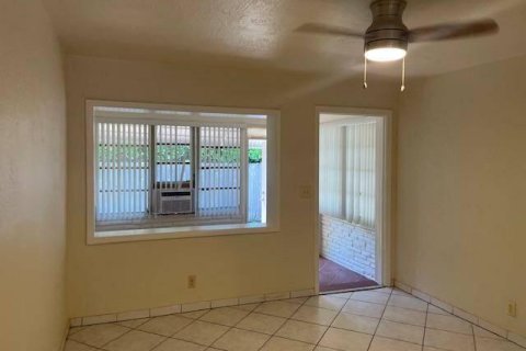 Appartement à louer à Hollywood, Floride: 1 chambre, 65.03 m2 № 2286033 - photo 5