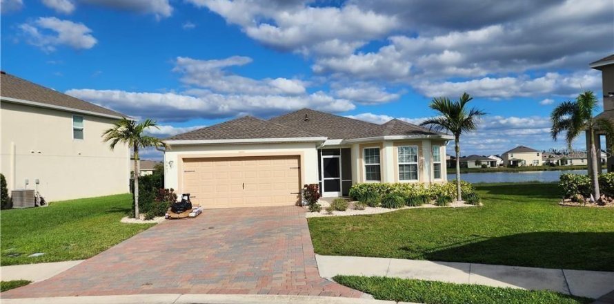 Casa en Cape Coral, Florida 3 dormitorios, 162.3 m2 № 1919157