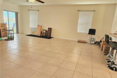 House in Cape Coral, Florida 3 bedrooms, 162.3 sq.m. № 1919157 - photo 8