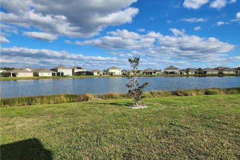 House in Cape Coral, Florida 3 bedrooms, 162.3 sq.m. № 1919157 - photo 23