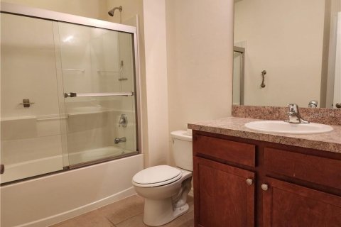 House in Cape Coral, Florida 3 bedrooms, 162.3 sq.m. № 1919157 - photo 15