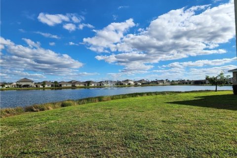 House in Cape Coral, Florida 3 bedrooms, 162.3 sq.m. № 1919157 - photo 25