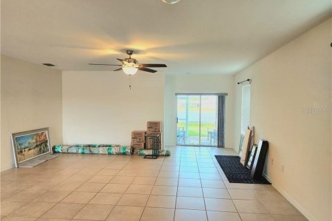 House in Cape Coral, Florida 3 bedrooms, 162.3 sq.m. № 1919157 - photo 9