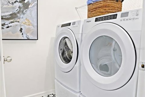 Снять в аренду таунхаус в Киссимми, Флорида 1 комната, 158.31м2, № 2215985 - фото 26
