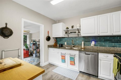 Immobilier commercial à vendre à Winter Haven, Floride: 110.55 m2 № 1869353 - photo 8