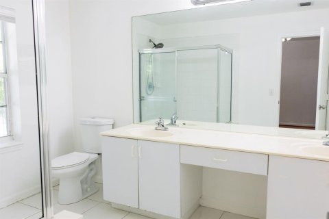Touwnhouse à vendre à Tamarac, Floride: 3 chambres, 151.99 m2 № 2088389 - photo 13