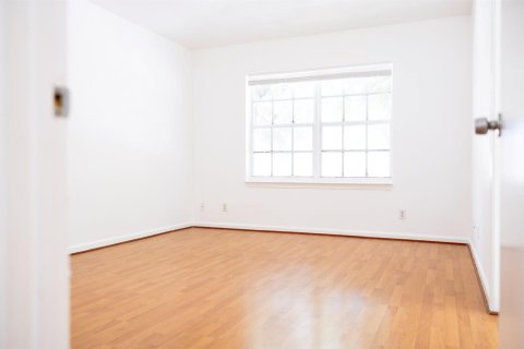 Touwnhouse à vendre à Tamarac, Floride: 3 chambres, 151.99 m2 № 2088389 - photo 10