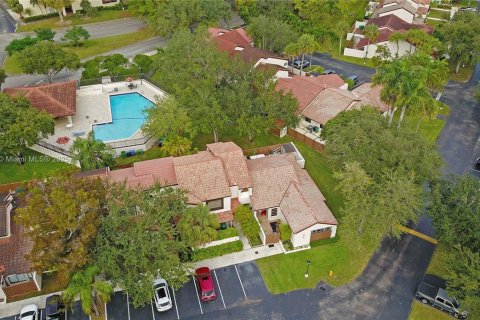 Adosado en venta en Miami, Florida, 2 dormitorios, 107.4 m2 № 1967034 - foto 18