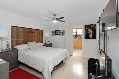 Adosado en venta en Miami, Florida, 2 dormitorios, 107.4 m2 № 1967034 - foto 14