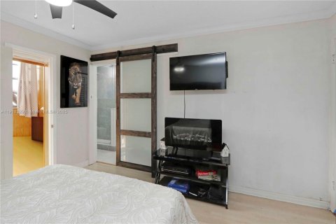 Adosado en venta en Miami, Florida, 2 dormitorios, 107.4 m2 № 1967034 - foto 15