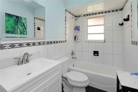 Adosado en venta en Miami, Florida, 2 dormitorios, 107.4 m2 № 1967034 - foto 12