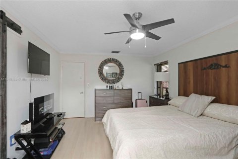 Adosado en venta en Miami, Florida, 2 dormitorios, 107.4 m2 № 1967034 - foto 8