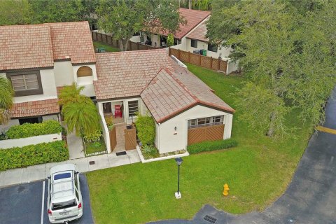 Adosado en venta en Miami, Florida, 2 dormitorios, 107.4 m2 № 1967034 - foto 27