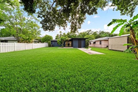 House in Tampa, Florida 3 bedrooms, 134.24 sq.m. № 2157567 - photo 29