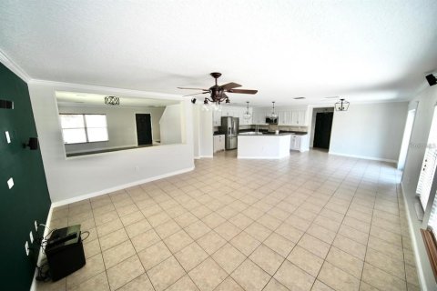 House in Kissimmee, Florida 3 bedrooms, 237.83 sq.m. № 2126856 - photo 5