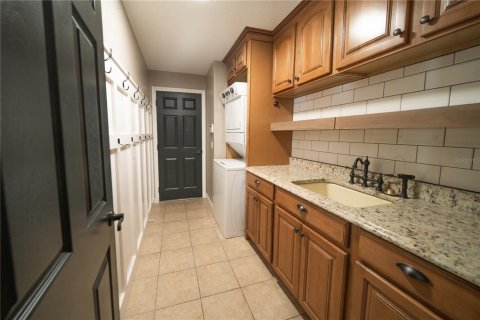 House in Kissimmee, Florida 3 bedrooms, 237.83 sq.m. № 2126856 - photo 10