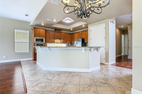 House in Davenport, Florida 4 bedrooms, 374.77 sq.m. № 1798271 - photo 19