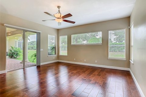 House in Davenport, Florida 4 bedrooms, 374.77 sq.m. № 1798271 - photo 16