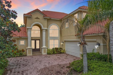 House in Davenport, Florida 4 bedrooms, 374.77 sq.m. № 1798271 - photo 4