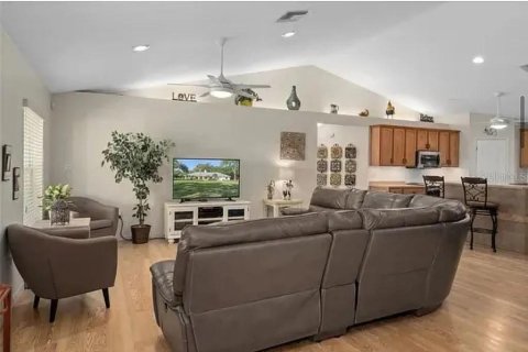 House in Lake Wales, Florida 3 bedrooms, 246.01 sq.m. № 1902563 - photo 18