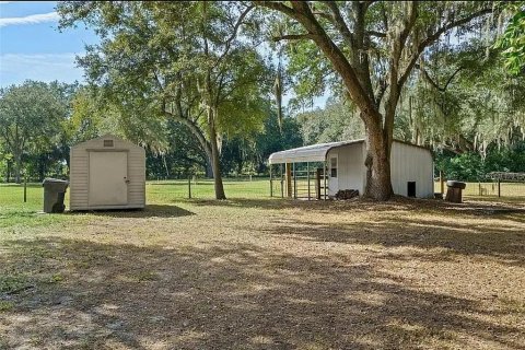 House in Lake Wales, Florida 3 bedrooms, 246.01 sq.m. № 1902563 - photo 6
