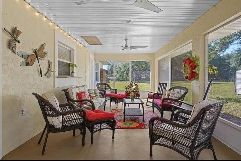 House in Lake Wales, Florida 3 bedrooms, 246.01 sq.m. № 1902563 - photo 17