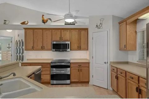 House in Lake Wales, Florida 3 bedrooms, 246.01 sq.m. № 1902563 - photo 25