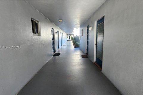 Copropriété à vendre à Hollywood, Floride: 2 chambres, 83.52 m2 № 1697627 - photo 22