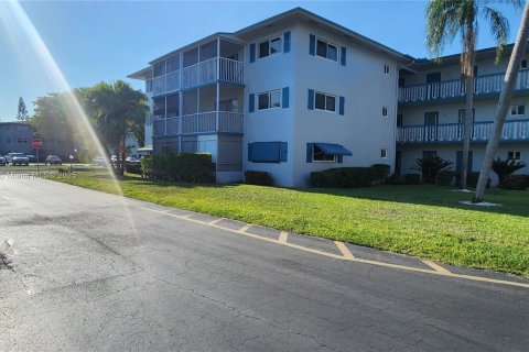Copropriété à vendre à Hollywood, Floride: 2 chambres, 83.52 m2 № 1697627 - photo 5