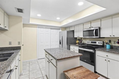 Villa ou maison à vendre à Bartow, Floride: 3 chambres, 207.36 m2 № 2410206 - photo 15